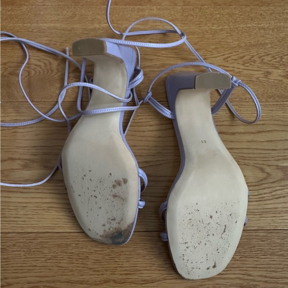 LPA heels - Picture 4 of 5